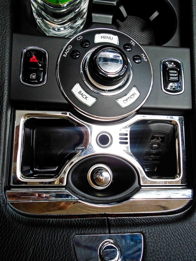 Rolls-Royce Ghost do la mat o Sai Gon hinh anh 5