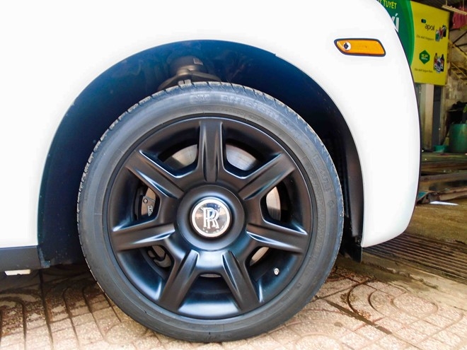 Rolls-Royce Ghost do la mat o Sai Gon hinh anh 6