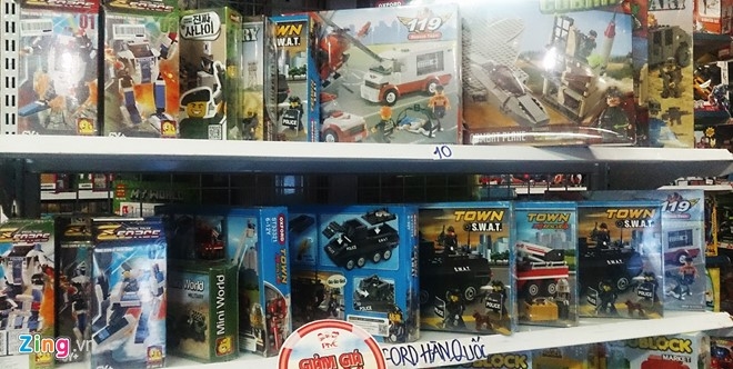 Ne hang TQ, cha me bo tien trieu mua do choi ngay 1/6 hinh anh 2