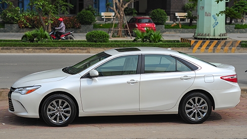 chi-tiet-toyota-camry-xle-2016-tai-ha-noi-5
