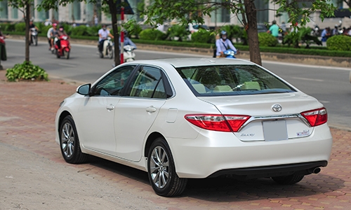 chi-tiet-toyota-camry-xle-2016-tai-ha-noi-6