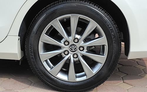 chi-tiet-toyota-camry-xle-2016-tai-ha-noi-10