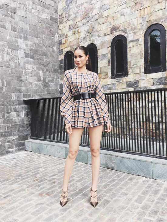 pham-huong-gay-bao-khi-dang-anh-ban-nude-6