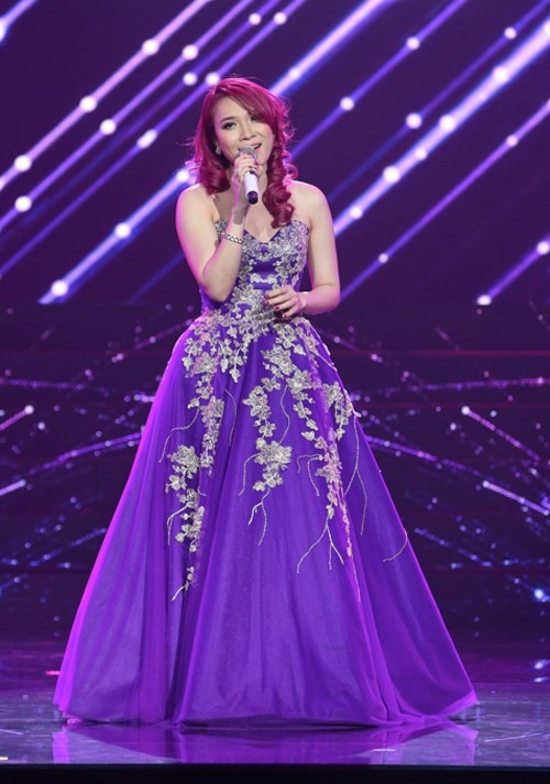 10 trang phuc dep nhat su kien dau thang 6 hinh anh 7