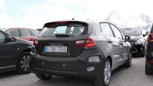 Lộ ảnh Ford Fiesta 2018 thiết kế thay đổi toàn diện - ảnh 5