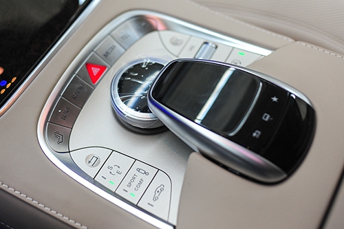 noi-that-mercedes-s500l-ban-nang-cap-hop-so-4