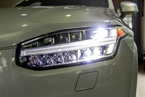 xe-do-volvo-xc90-r-design-o-sai-gon-page-2-5