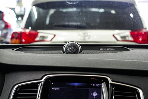 xe-do-volvo-xc90-r-design-o-sai-gon-page-3-7