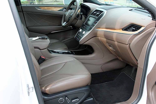 chi-tiet-noi-that-lincoln-mkc-2016-tai-tp-hcm