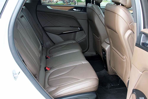 chi-tiet-noi-that-lincoln-mkc-2016-tai-tp-hcm-1