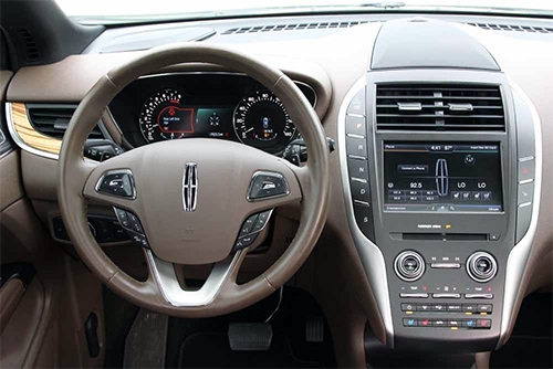 chi-tiet-noi-that-lincoln-mkc-2016-tai-tp-hcm-4