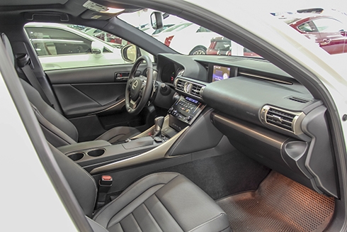 sedan-hang-sang-lexus-is250-rao-ban-2-4-ty-dong