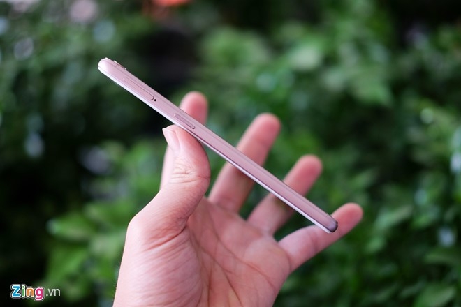 Anh Oppo A37 than kim loai gia 4,5 trieu sap ban o VN hinh anh 3