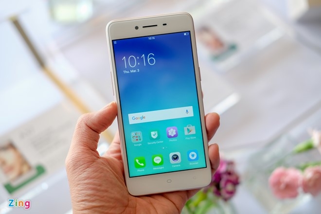 Anh Oppo A37 than kim loai gia 4,5 trieu sap ban o VN hinh anh 9