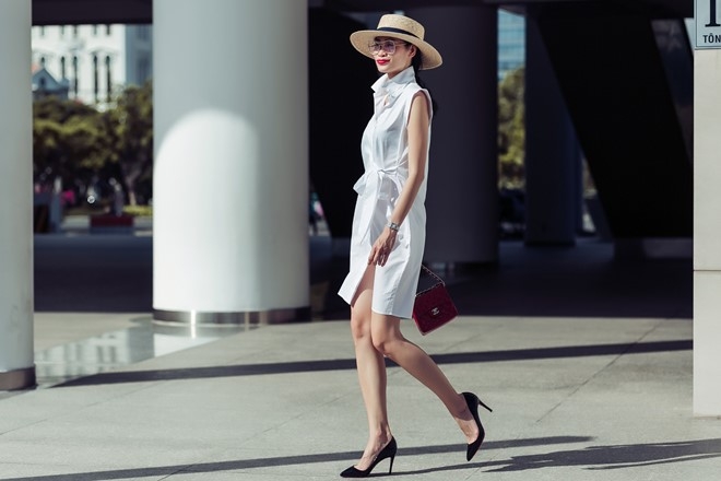 Fashionista Thanh Truc dien vay lua xuong pho hinh anh 3