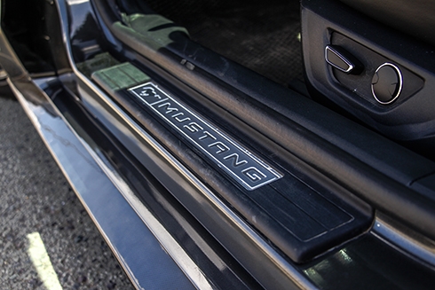 ford-mustang-do-cua-cat-keo-kieu-lamborghini-6