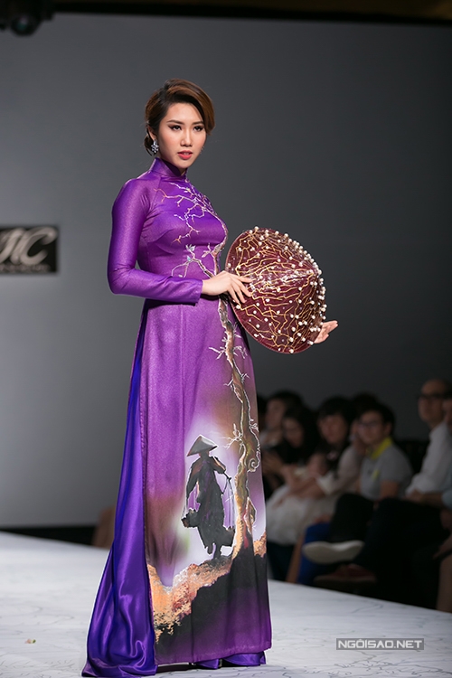 trang-tran-tai-xuat-san-catwalk-sau-thoi-gian-sinh-con-2