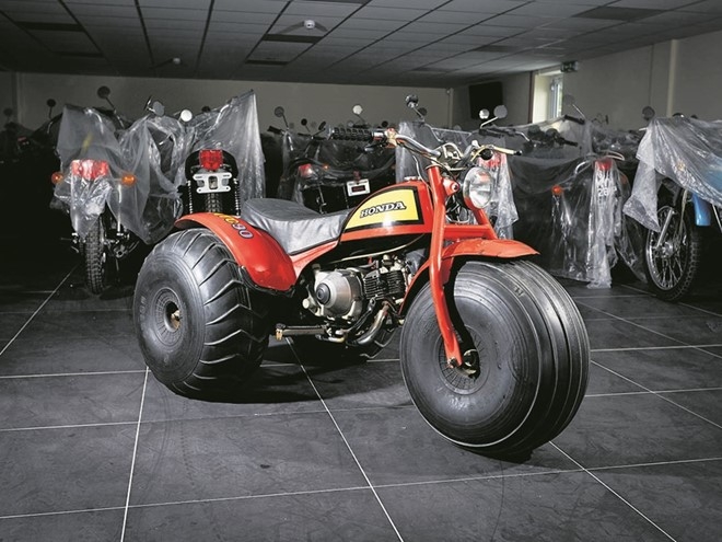 7 mau xe may huyen thoai cua Honda hinh anh 3