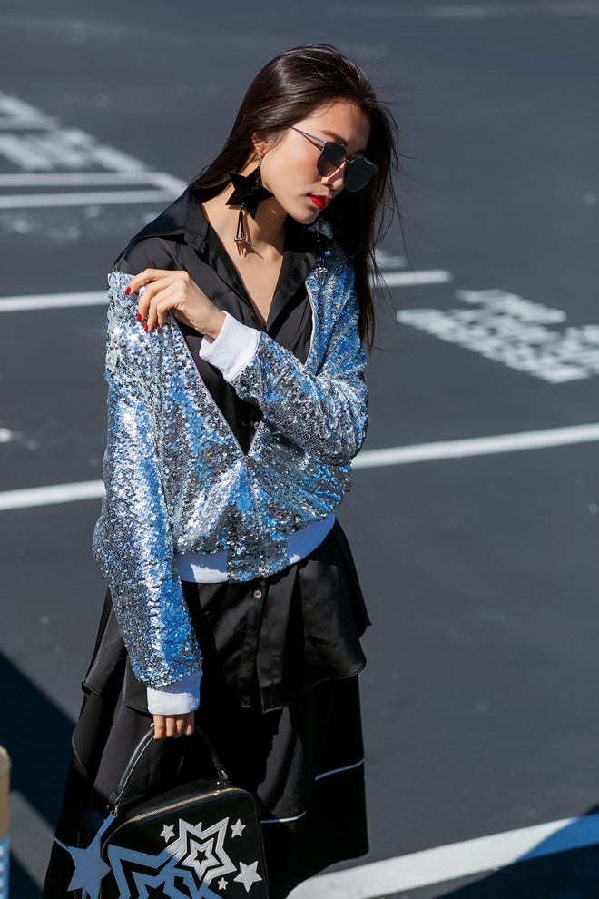 Le Hang - Thuy Dung tan bo tren duong pho My hinh anh 9