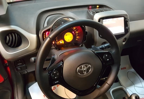 hang-doc-toyota-ago-2016-gia-790-trieu-tai-viet-nam-6