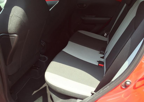 hang-doc-toyota-ago-2016-gia-790-trieu-tai-viet-nam-8