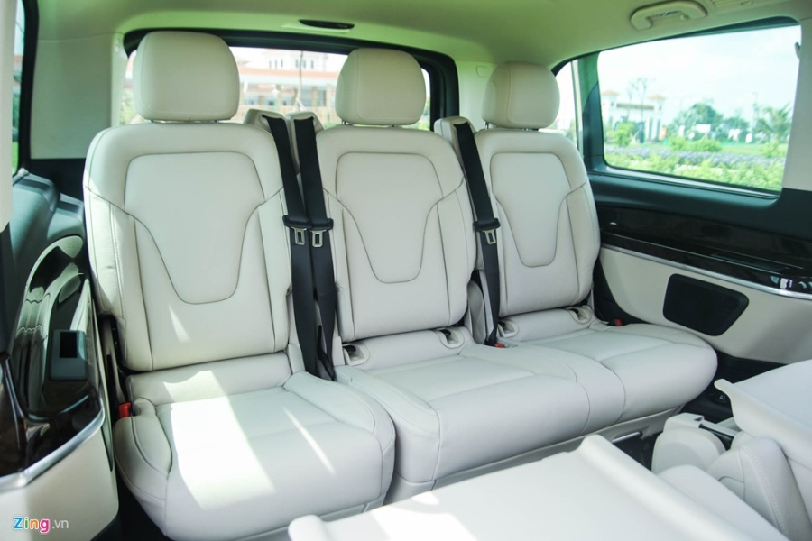 Chi tiet Mercedes V 250 gia 2,5 ty dong tai Viet Nam hinh anh 9