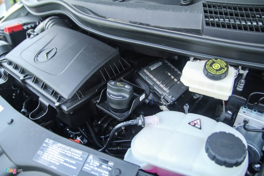 Chi tiet Mercedes V 250 gia 2,5 ty dong tai Viet Nam hinh anh 11