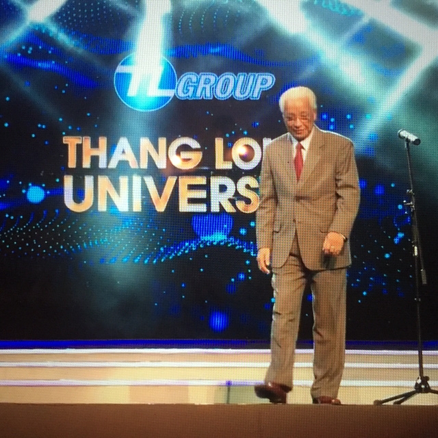  Nguyên đại biểu Quốc hội Cao Sĩ Kiêm xuất hiện trong một sự kiên của Thăng Long Group 