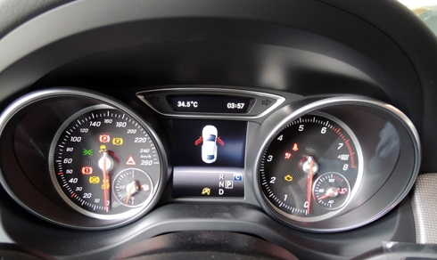 merrcedes-cla-200-doi-moi-dau-tien-tai-viet-nam-5