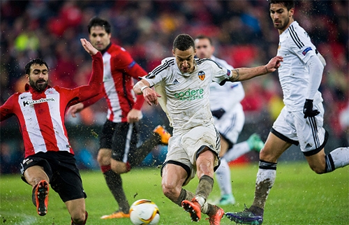 valencia-khi-dan-doi-run-ry-1