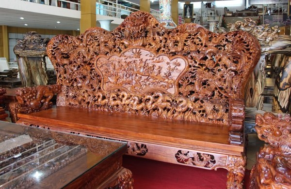 Bàn ghế cửu long, bộ bàn ghế cửu long, bộ bàn ghế đắt nhất việt nam, bàn ghế 2,6 tỷ đồng, bàn ghế gỗ cẩm lai Bàn ghế cửu long, bộ bàn ghế cửu long, bộ bàn ghế đắt nhất việt nam, bàn ghế 2,6 tỷ đồng, bàn ghế gỗ cẩm lai