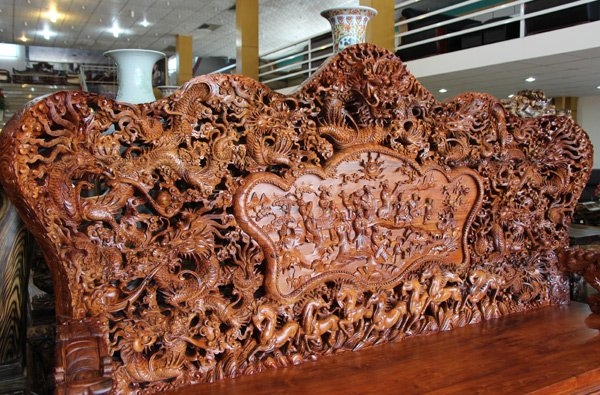 Bàn ghế cửu long, bộ bàn ghế cửu long, bộ bàn ghế đắt nhất việt nam, bàn ghế 2,6 tỷ đồng, bàn ghế gỗ cẩm lai Bàn ghế cửu long, bộ bàn ghế cửu long, bộ bàn ghế đắt nhất việt nam, bàn ghế 2,6 tỷ đồng, bàn ghế gỗ cẩm lai