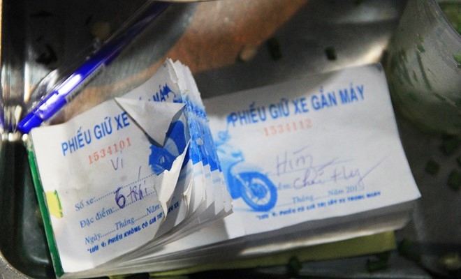 Nguoi Sai Gon 'boc so' cho ca gio de an bap nuong hinh anh 7