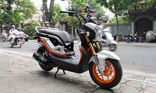 chi-tiet-honda-zoomer-x-2017-dau-tien-ve-viet-nam