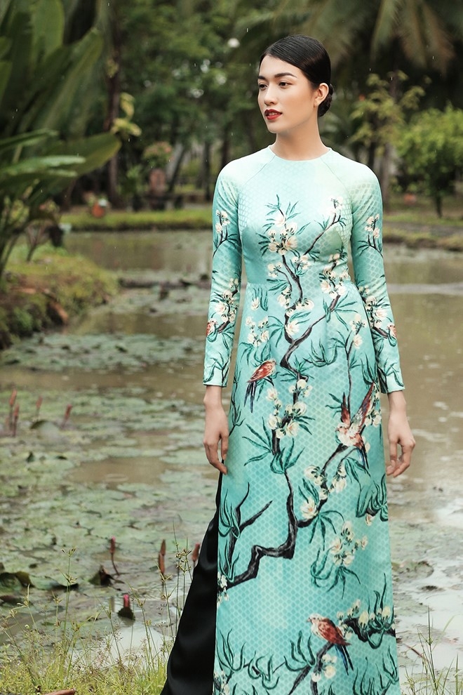 Thien Ly, Le Hang, Thuy Dung duyen dang voi ao dai cach tan hinh anh 9