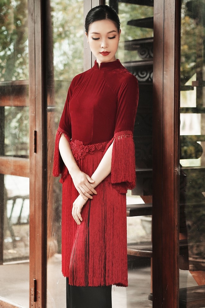 Thien Ly, Le Hang, Thuy Dung duyen dang voi ao dai cach tan hinh anh 10