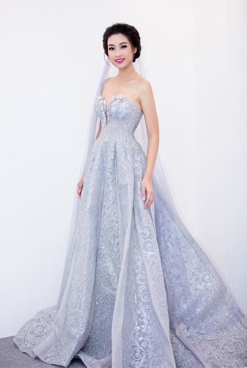 my-nhan-viet-mac-dep-nhat-tuan-4