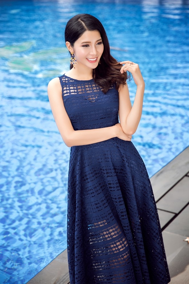 Dien vien 'Zippo, mu tat va em' ngot ngao voi dam hoa tiet hinh anh 10