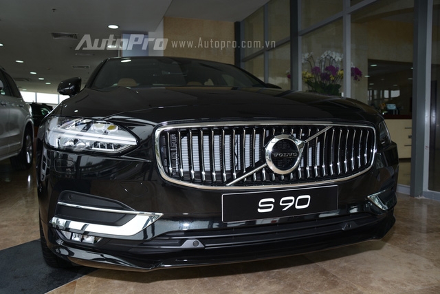 Volvo S90 2017, đối thủ Mercedes-Benz E-Class, chốt giá 2,7 tỷ Đồng ở Việt Nam - Ảnh 4.