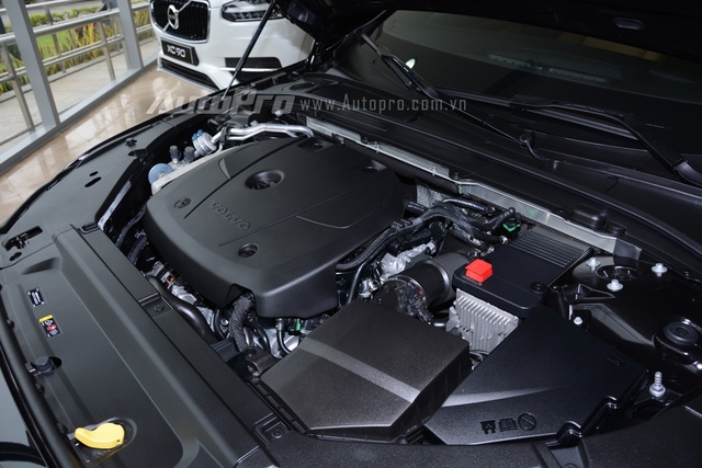 Volvo S90 2017, đối thủ Mercedes-Benz E-Class, chốt giá 2,7 tỷ Đồng ở Việt Nam - Ảnh 13.