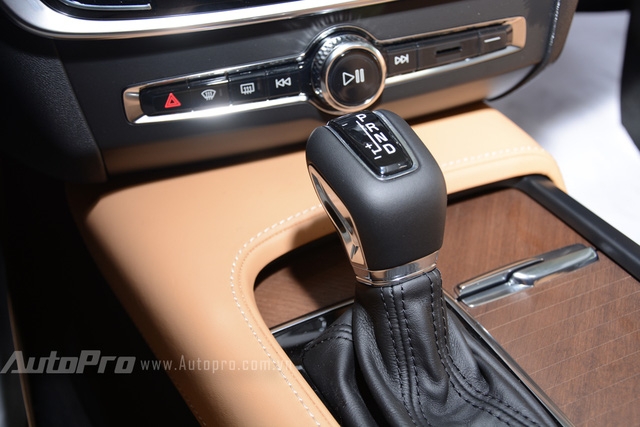Volvo S90 2017, đối thủ Mercedes-Benz E-Class, chốt giá 2,7 tỷ Đồng ở Việt Nam - Ảnh 14.