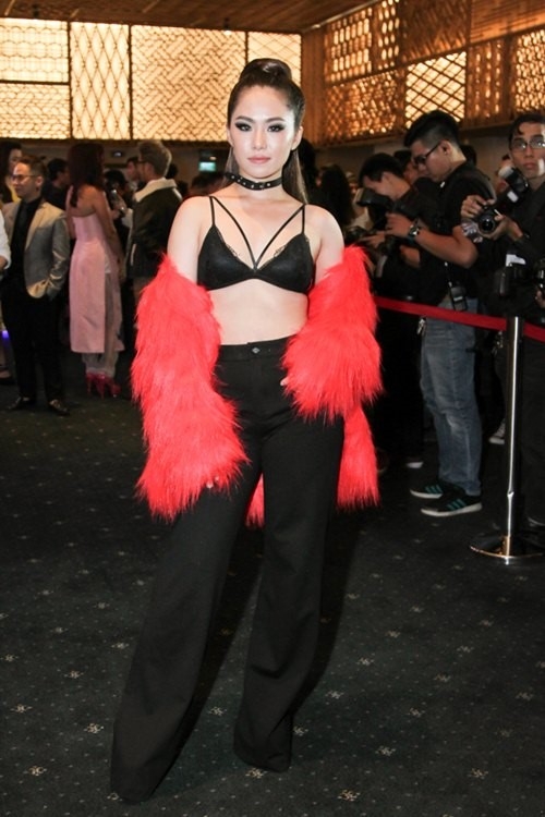 3 mau ao khoac duoc long sao Viet khi troi chuyen lanh hinh anh 8