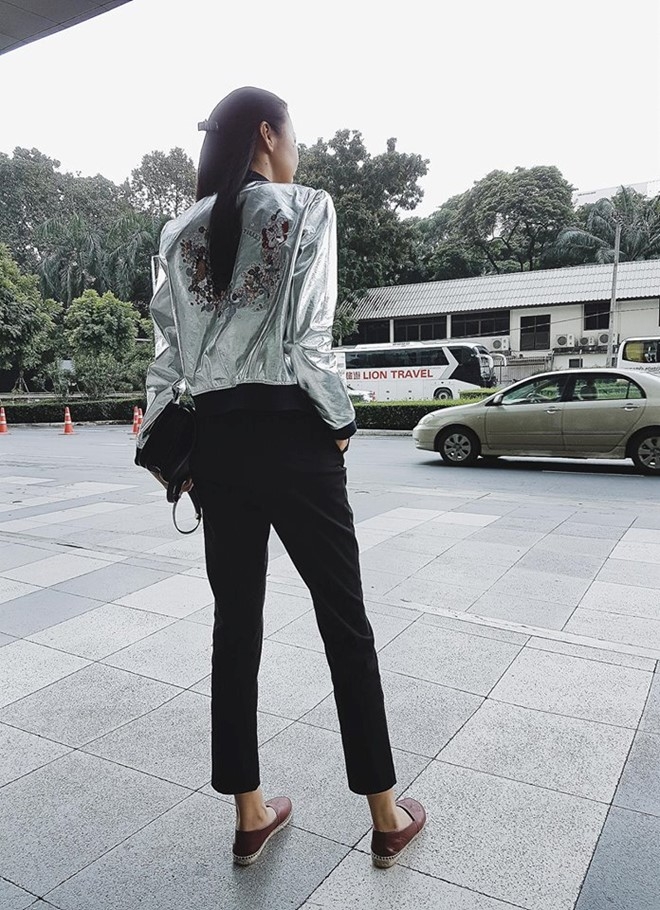 3 mau ao khoac duoc long sao Viet khi troi chuyen lanh hinh anh 11