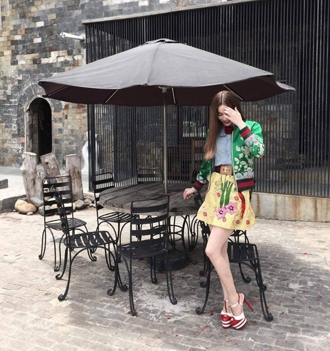 3 mau ao khoac duoc long sao Viet khi troi chuyen lanh hinh anh 13