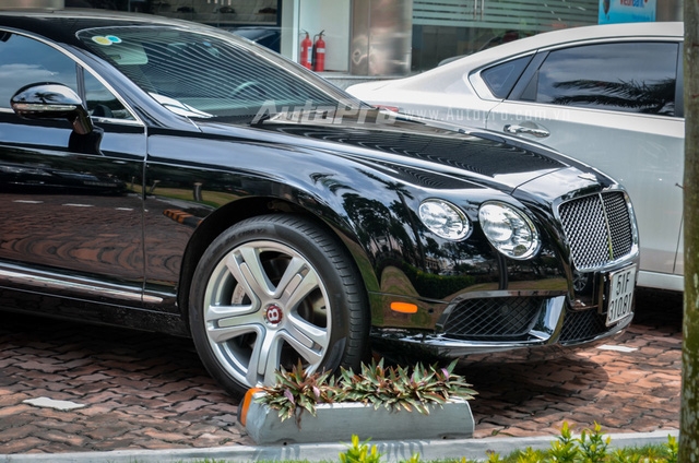 Bentley Continental GT V8 hàng hiếm tại thị trường Việt Nam - Ảnh 3.