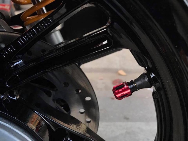 Vừa ra mắt, Honda SH 150i 2017 đã được thanh niên Hà Nội chi 55 triệu độ kiểng - Ảnh 8.