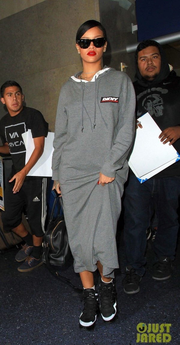 Sneaker cao co la mon do khong the thieu ngay lanh hinh anh 13