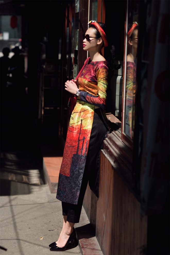 Bien tap vien thoi trang dien ao dai cach tan dao pho hinh anh 5