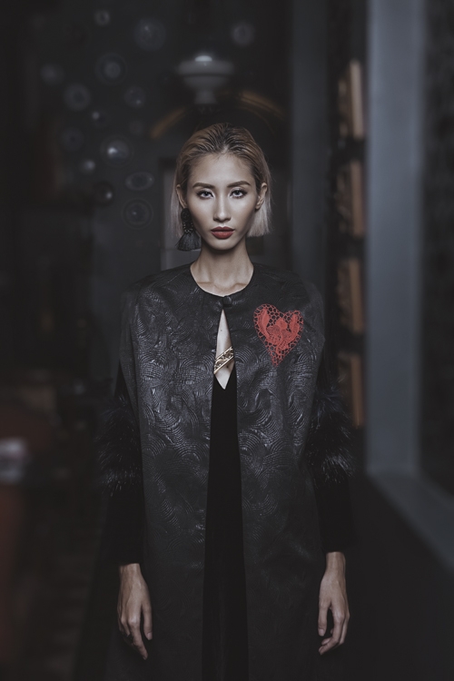 ha-linh-thu-hoa-quyen-sac-do-den-sang-trong-7