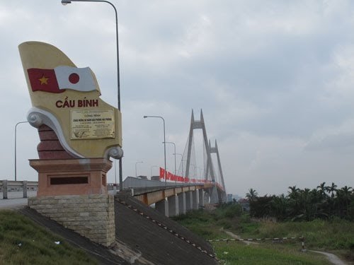 Giằng co với thần chết ở cây cầu đẹp nhất đất Cảng